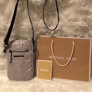 NWT Michael Kors Winnie MD Phone Crossbody MK Aluminum
